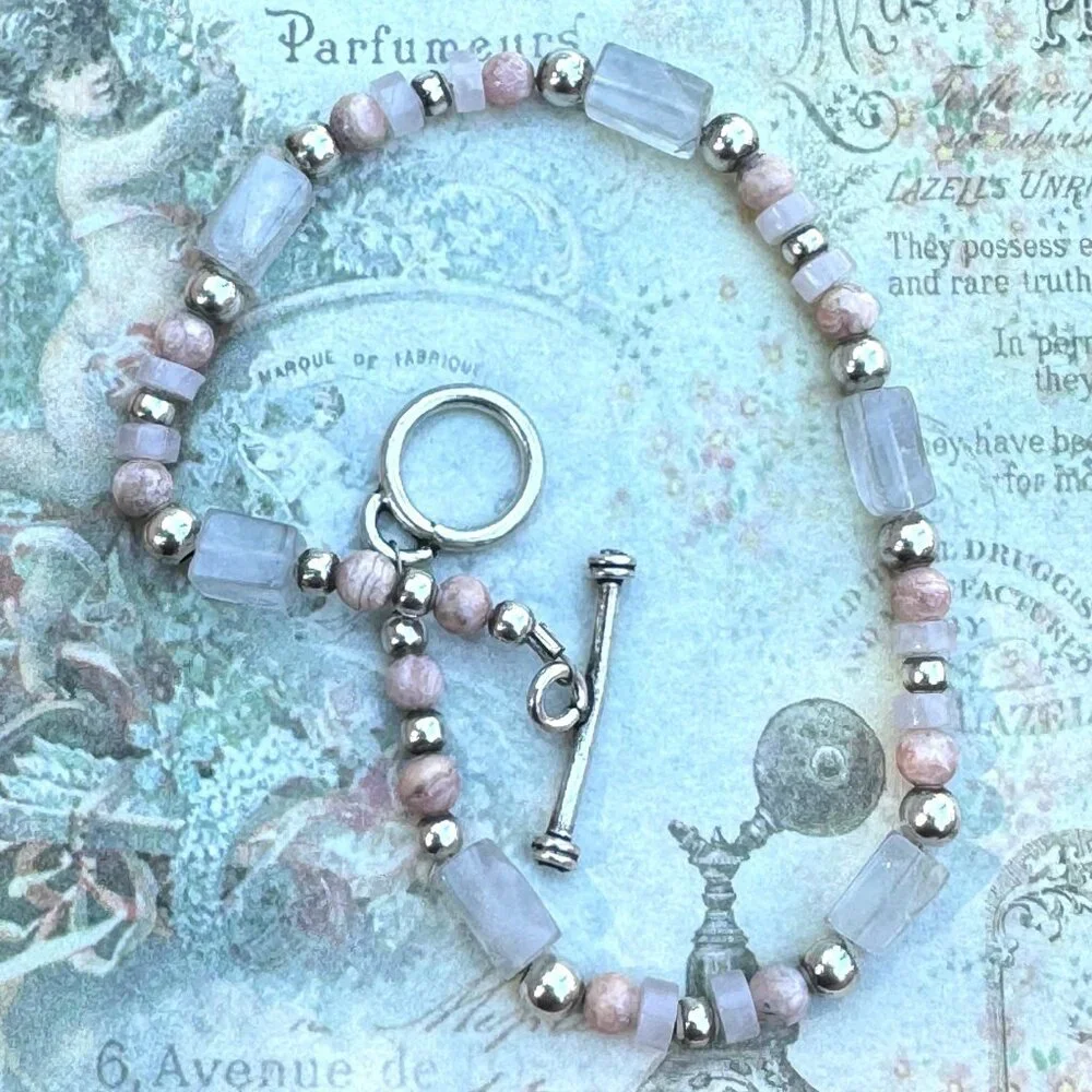 Handcrafted Quartz & Freshwater Pearls Rose Gold Bead Bracelet With Toggle Clasp - Picture 3 of 11